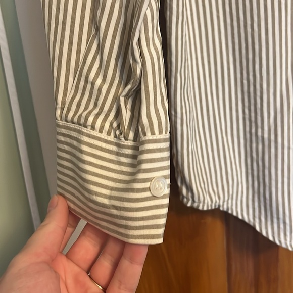 Ann Taylor Button Down Blouse - Picture 6 of 15